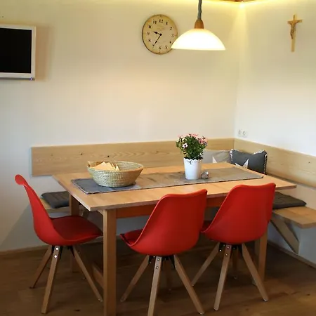 Bio-bauernhof Heidegger Farm stay *
