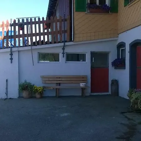 Bio-bauernhof Heidegger Farm stay *